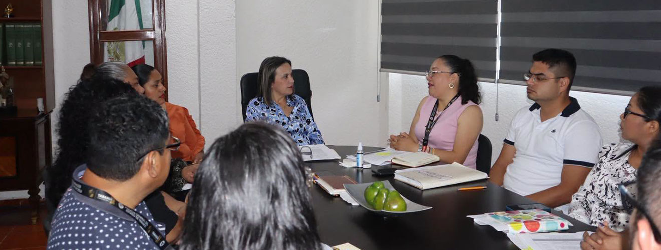 Preside la Mtra. Margarita Espinosa Armengol la cuarta mesa de trabajo interinstitucional con personal de la Fiscalía General del Estado