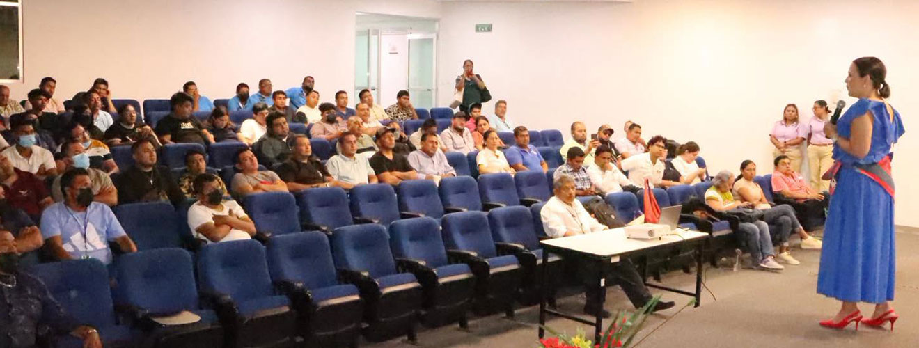Charla “Sensibilización del trato digno a usuarios de los establecimientos residenciales”