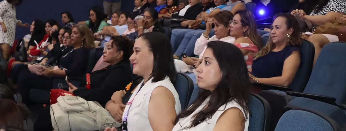 Asistencia al foro: “Mujeres que Emprenden, Inspiran y Transforman”